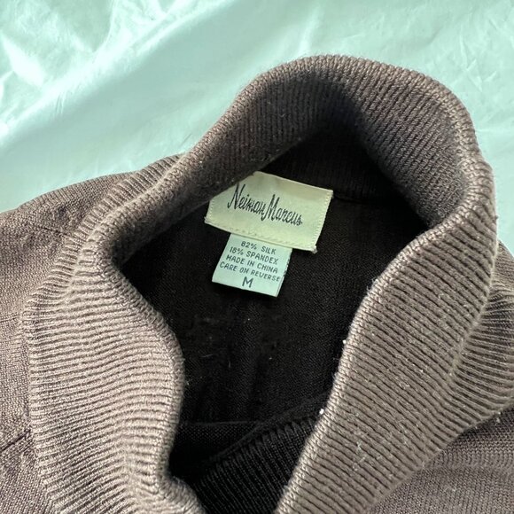 Neiman Marcus Brown Silk Blend Mock Turtleneck - Picture 2 of 3